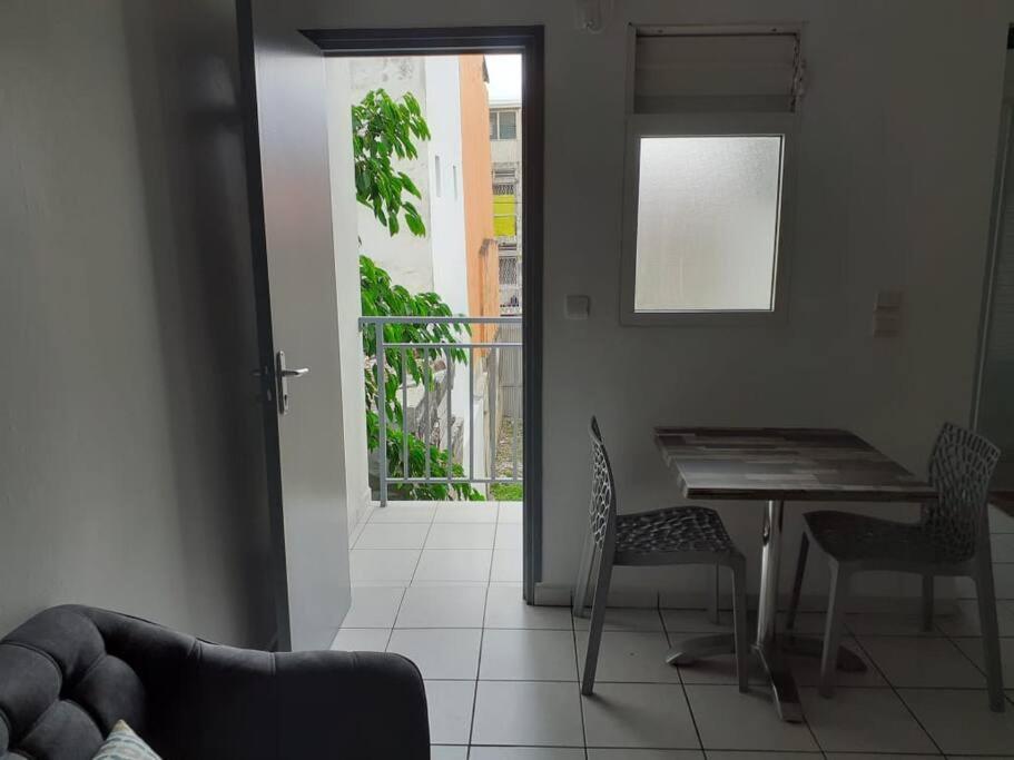 Ferienwohnung Sejour D'Affaires Ou De Loisirs A Pointe A Pitre Exterior foto